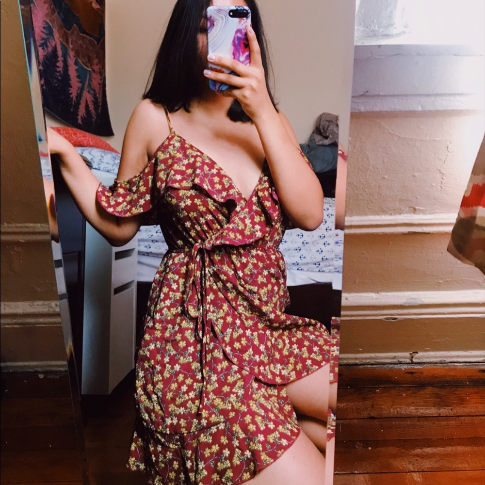 Super cute urban outfitters floral dress